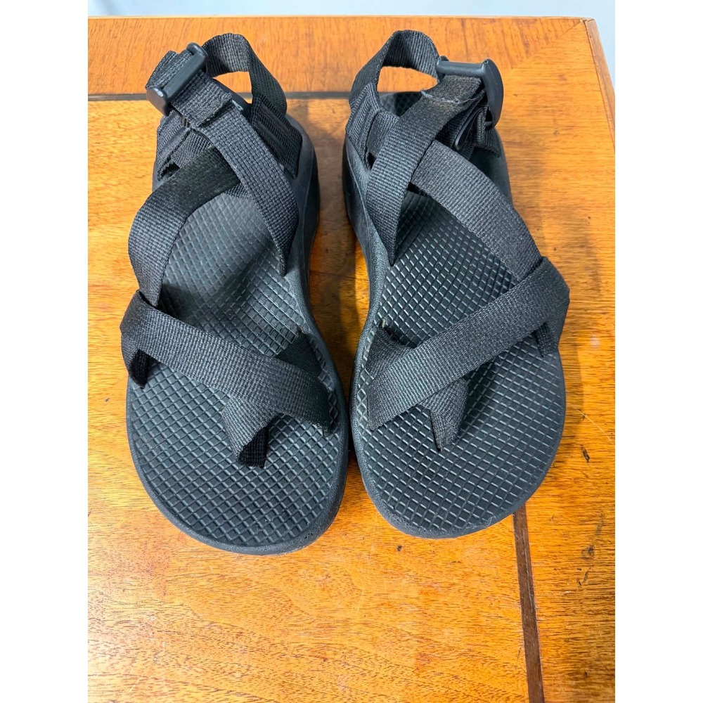 Chaco Womens 6 Black Sandals Z/2 Classic Athletic Strappy Toe Loop Hiking